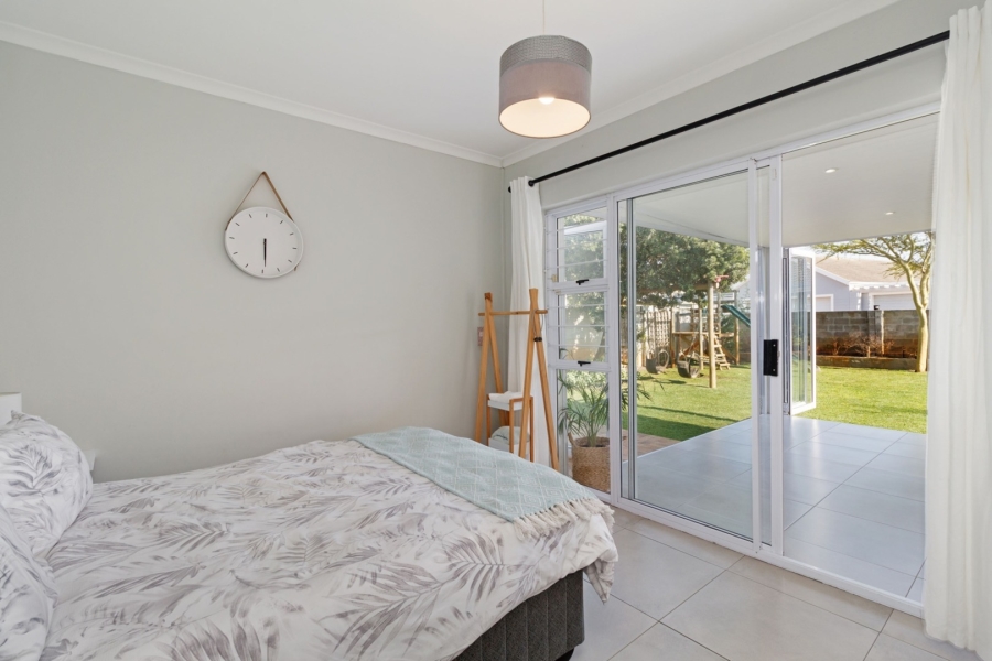 To Let 4 Bedroom Property for Rent in Sunningdale Western Cape